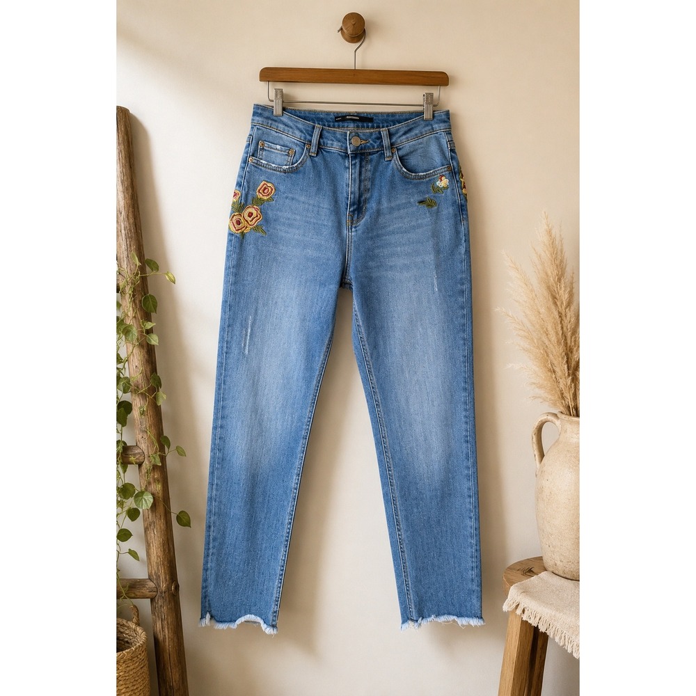 Floral Embroidered High Rise Stretch Jeans Raw Hem Roses Cropped Ankle Denim